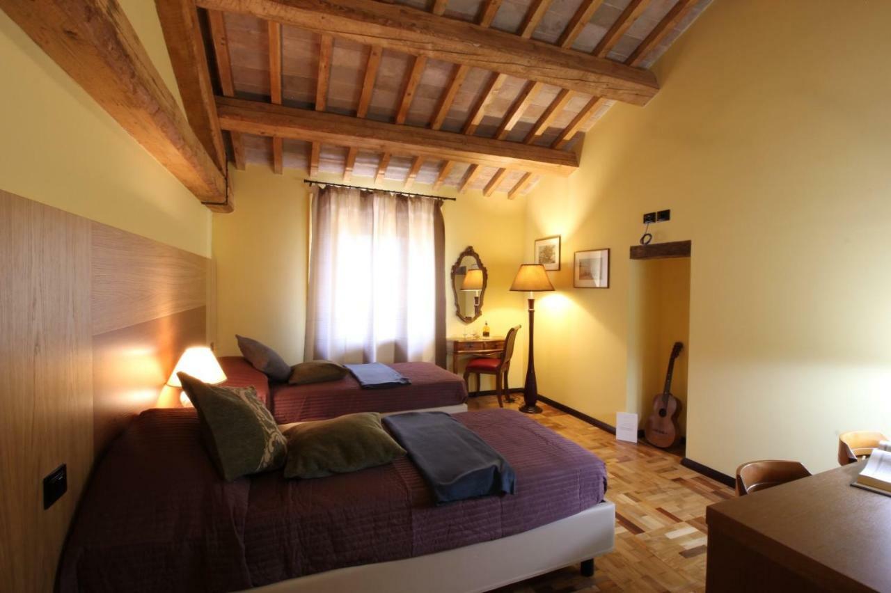 Villa Brettino- Pesaro Mare E Cultura - Intera Struttura Con Piscina Fano Buitenkant foto
