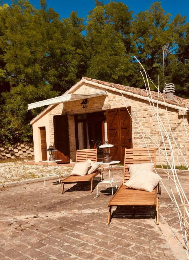 Villa Brettino- Pesaro Mare E Cultura - Intera Struttura Con Piscina Fano Buitenkant foto