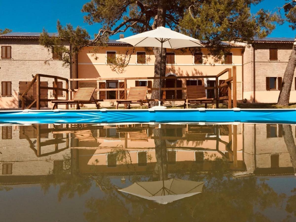 Villa Brettino- Pesaro Mare E Cultura - Intera Struttura Con Piscina Fano Buitenkant foto
