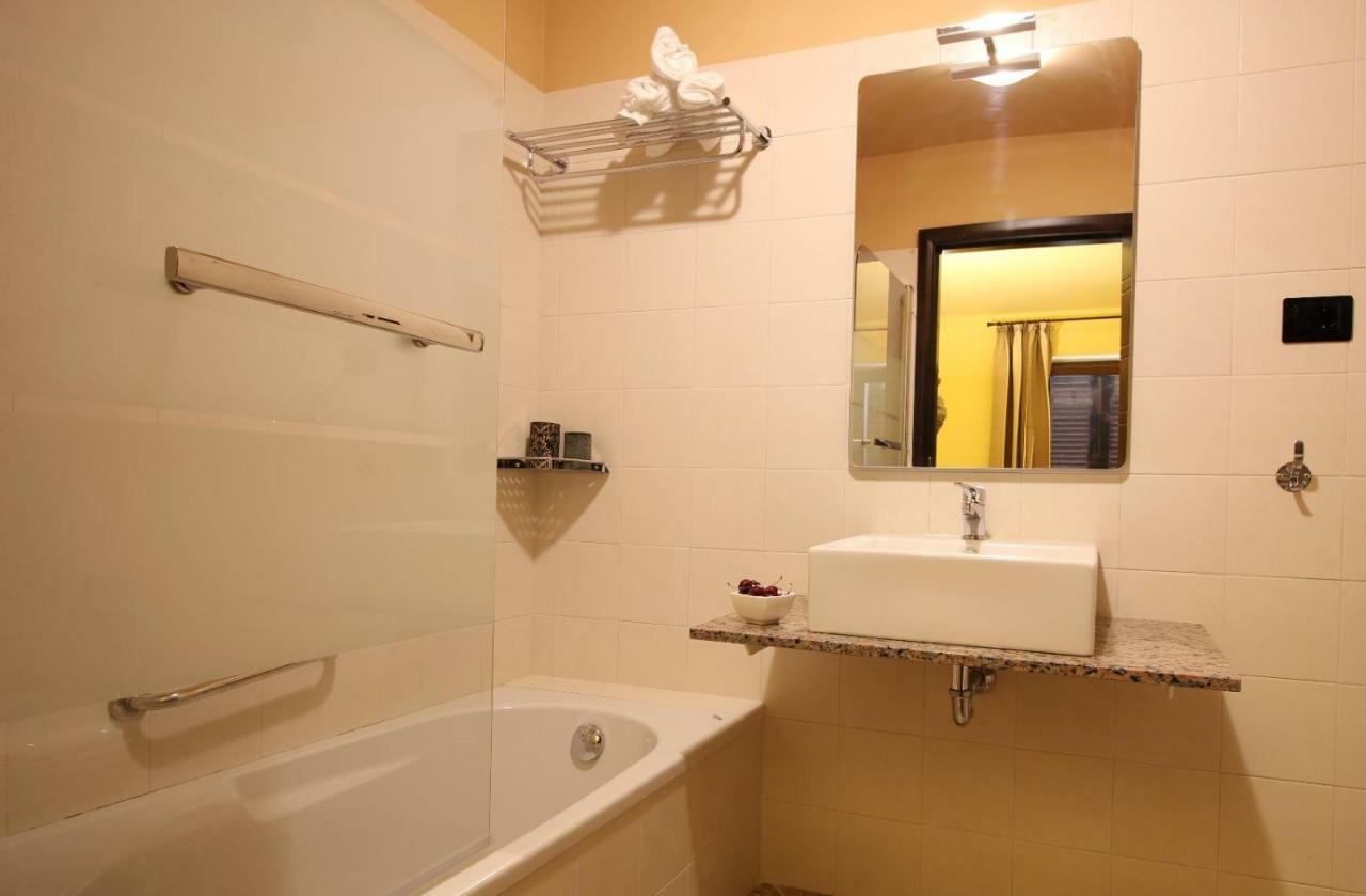 Villa Brettino- Pesaro Mare E Cultura - Intera Struttura Con Piscina Fano Buitenkant foto