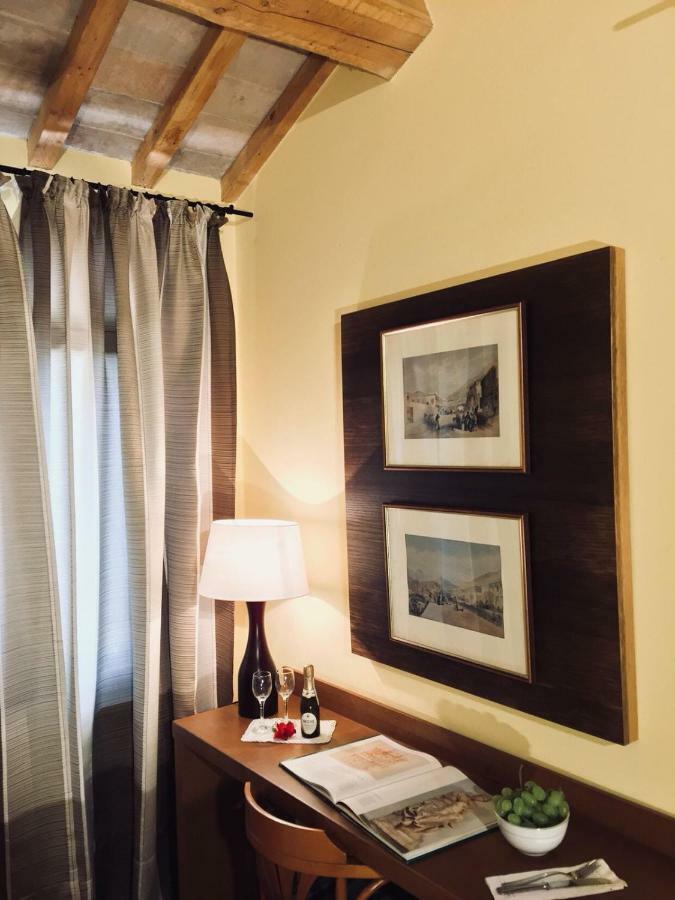 Villa Brettino- Pesaro Mare E Cultura - Intera Struttura Con Piscina Fano Buitenkant foto